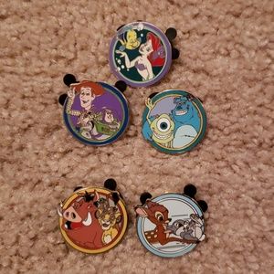 Disney pins
